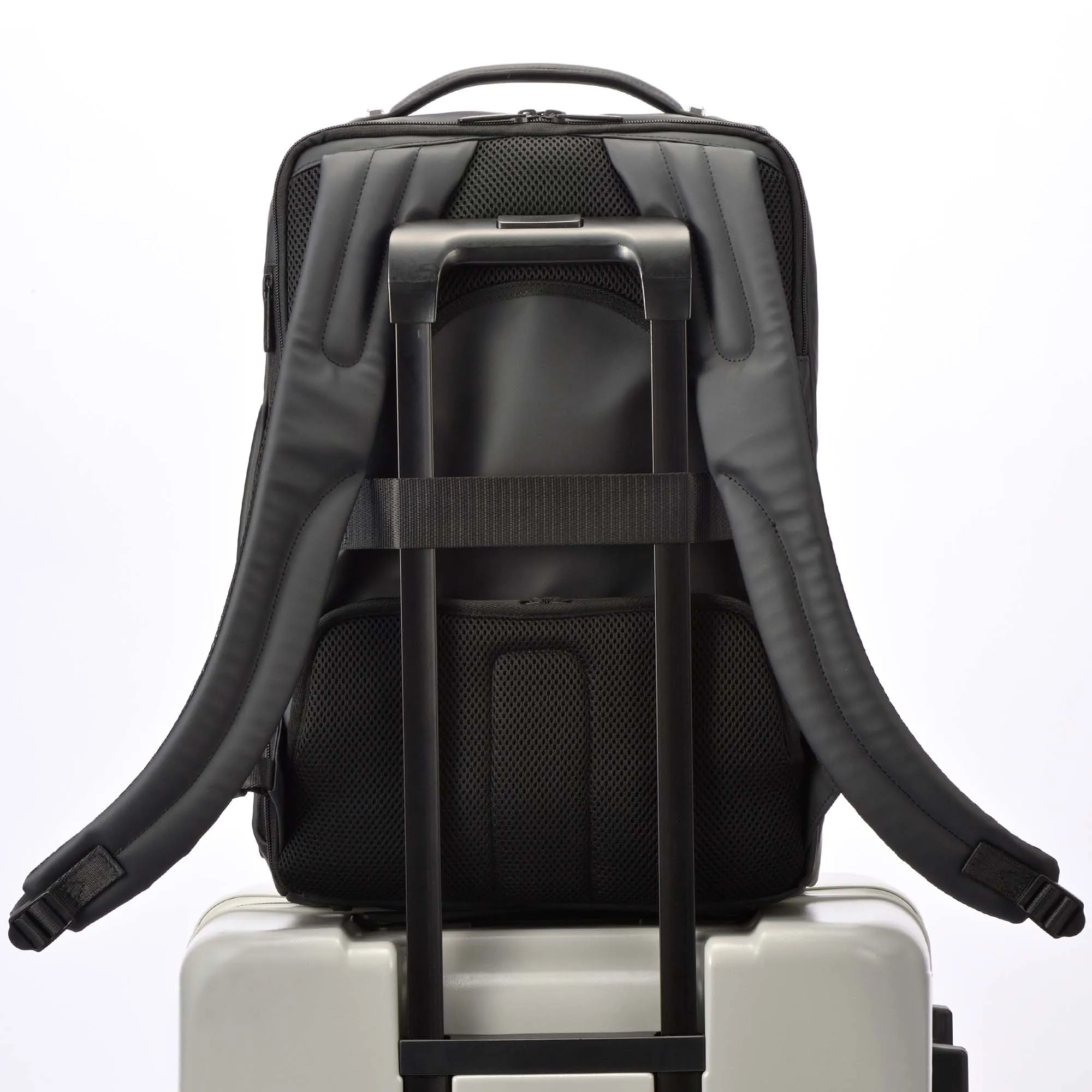 Z PACK | type-C Laminated Backpack B4/15.6" PC 81212